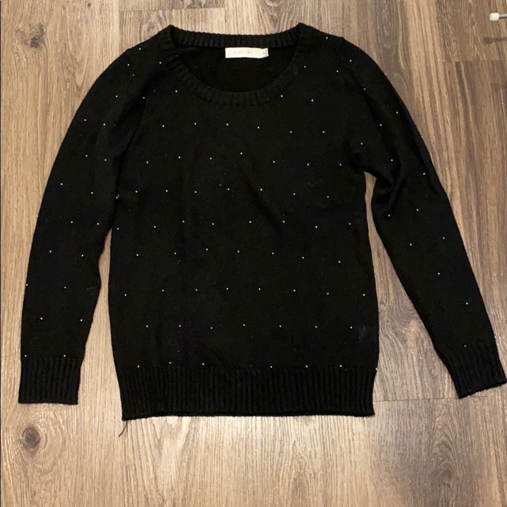 Crew neck beaded sweater